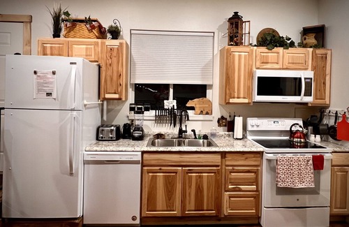 Garden City Cabina | Hello to Mama Bear Cabin!