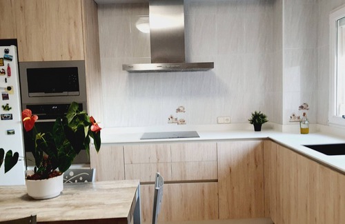 El Arenal Casa | Mama Conchi BNB Casa para grupos de 5 Personas con terraza compartida, jardín privado y Wi-Fi