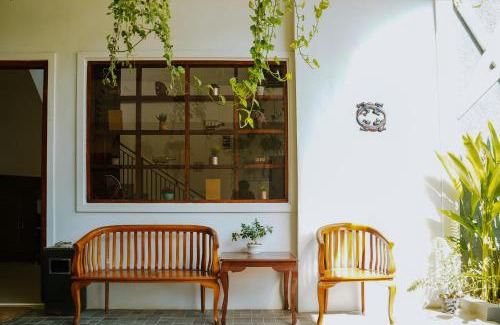 Labuan Bajo Cama Y Desayuno | Mama Komodo Bed & Breakfast