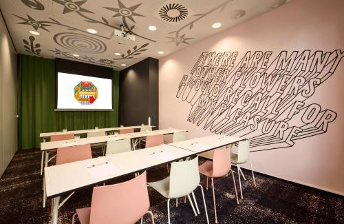 Holesovice Hotel | Mama Shelter Prague