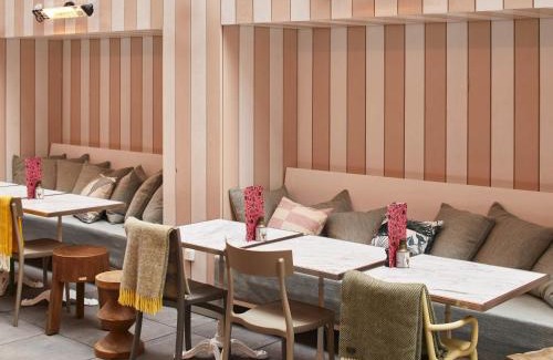 Les Chalets - Saint-Aubin - Saint-Etienne Hotel | Mama Shelter Toulouse