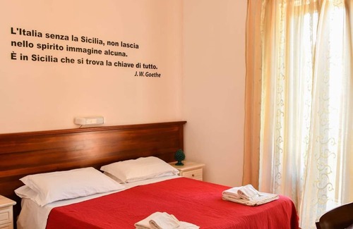 Lipari Historic Centre Casa | Mamamia Guesthouse