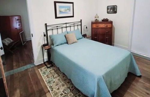 Mountain City Otro | Mamaw's Place in Mtn City/Farm Stay and Experiences