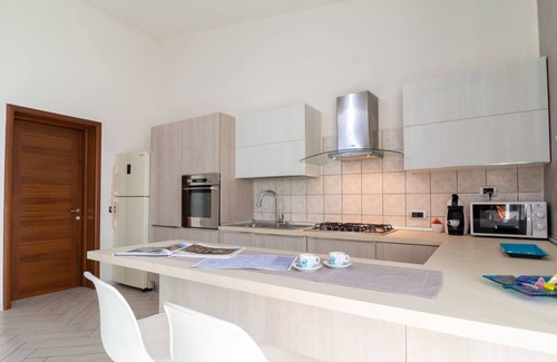 Nurachi Apartamento | Mameli Apartment - Dos Habitaciones Piso, Capacidad 6
