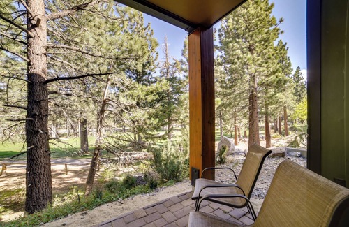 Mammoth Lakes Apartamento | Mammoth Lakes Condo w/ Fireplace: Near Skiing!