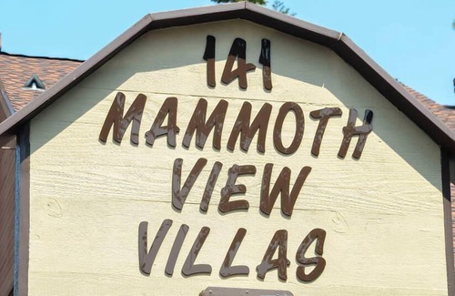 Mammoth Lakes Casa | Mammoth View Villas #8