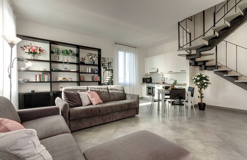 Santa Maria Novella Apartamento | Mamo Florence - Alamanni Apartment