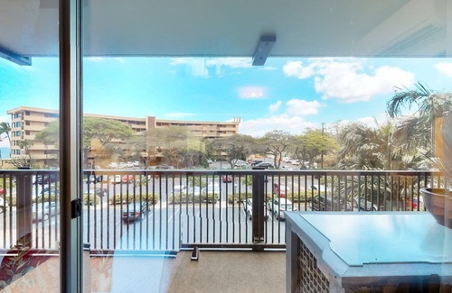 Kihei Casa | Mana Kai Maui Resort condo with grill & WiFi - great location