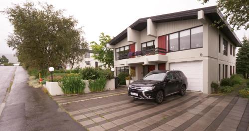 Þorpið Apartamento | Manahlid Apartment