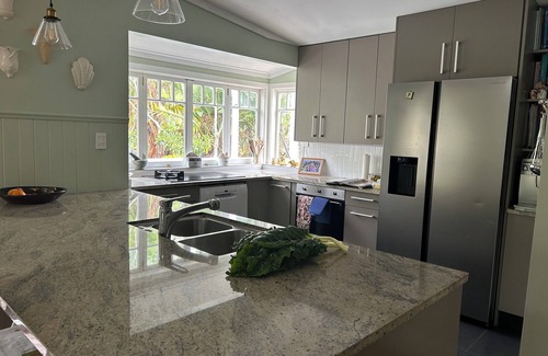 Whangarei Heads Casa | Manaia Willow, an comfortable 3-bedroom house, Taurikura Bay