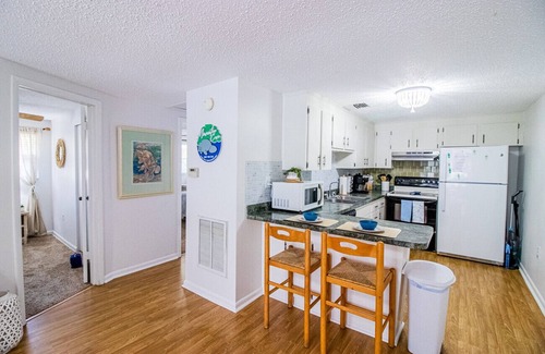 Weeki Wachee Gardens Casa | Manatee Cove Compound Retreat Star5Vacations