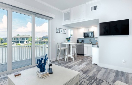 Cape Harbour Casa | Manatee Suites Full House