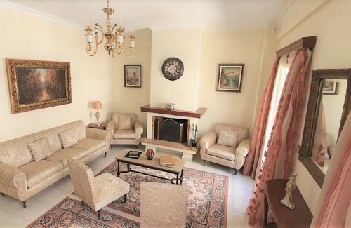 Zavlani Apartamento | MANDO PATRASSO - Classical Apartment in the center of Patras