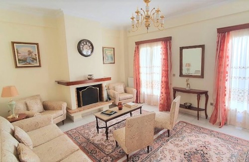 Zavlani Apartamento | MANDO PATRASSO - Classical Apartment in the center of Patras