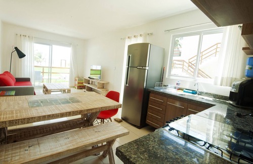 Pilar Apartamento | Manga Verde Beach 01: Jardín y vista a la playa H