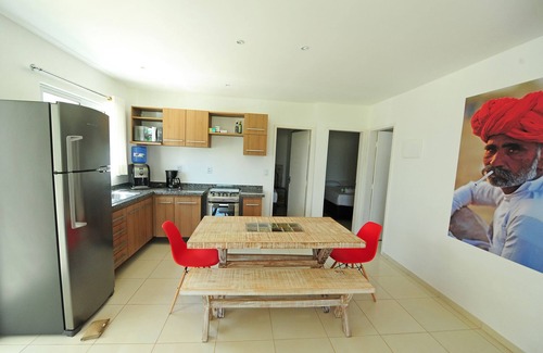 Pilar Apartamento | Manga Verde Beach 01: Jardín y vista a la playa H