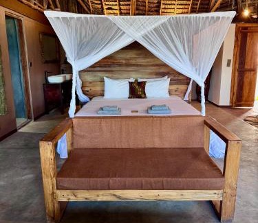 Jambiani Hotel | Mango Beach House