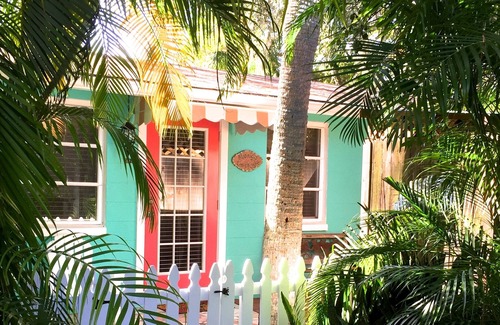 Englewood Cabaña | Mango Cottage en Tranquilo Olde Englewood