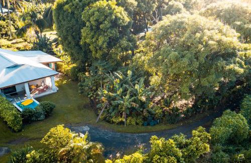 Ngatangiia Casa | Mango Cottage with AC, Unlimited Wifi and Private pool