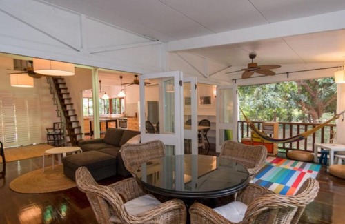 Nelly Bay Casa | Mango Treehouse, Mango Parkway, Nelly Bay