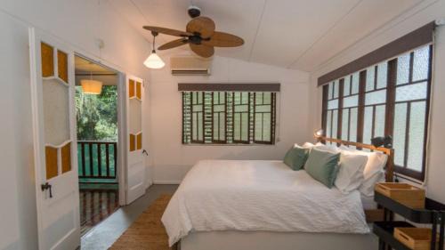 Nelly Bay Casa | Mango Treehouse, Mango Parkway, Nelly Bay