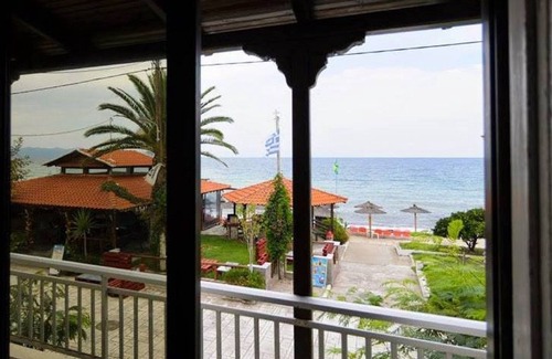 Nea Rodha Casa | Casa tradicional, mar a 10 metros.