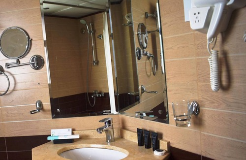 Al Mankhool Hotel | Manhattan Avenue Hotel