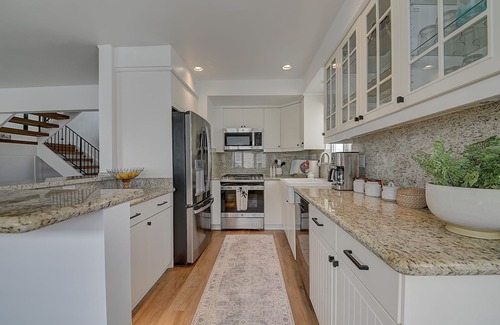 El Segundo Casa | Manhattan Beach Luxury Home w/ Oceanview Balcony!