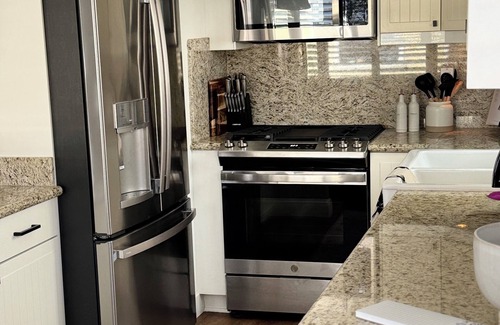El Segundo Casa | Manhattan Beach Luxury Home w/ Oceanview Balcony!