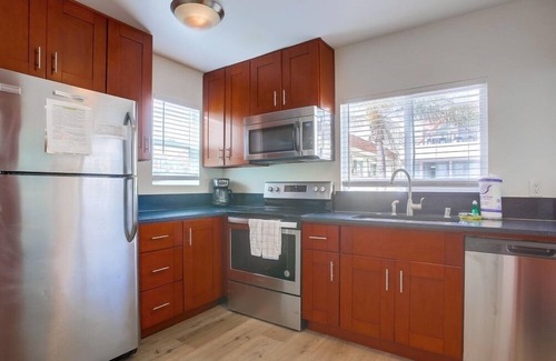 Central Mission Beach Condominio | Manhattan Shores 3