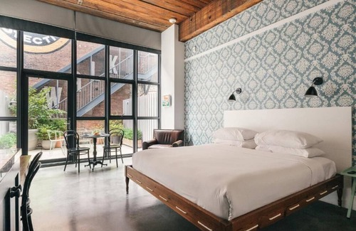 Williamsburg Hotel | Manhattan Skyline | Wythe Hotel | King Room Terrace Unit