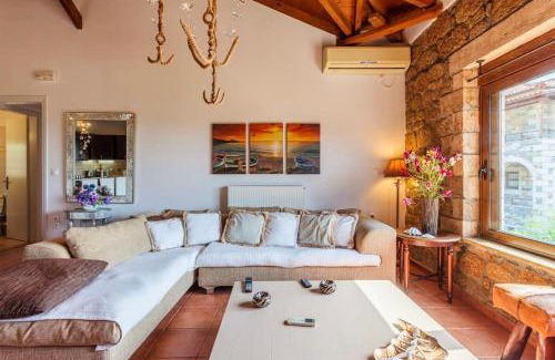 Riglia Apartamento | Mani's Aura Seaside-Spacious Summer Retreat
