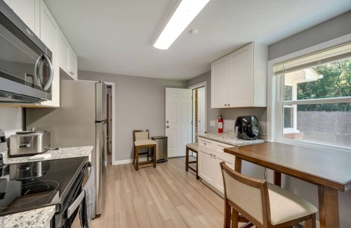 Forest Oaks Casa | Manila Ridge Escape | Trails, Fire Pit, 50 Acres
