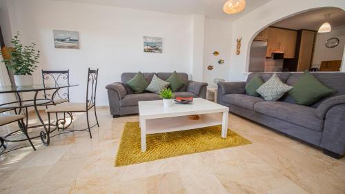 Puerto de la Duquesa Apartamento | Manilva Gardens F A2