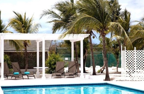 Providenciales Apartamento | Manisa 2BR - Pool and Tennis. Family Friendly, Close to beach, Central and Quiet