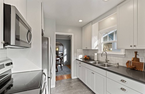Rockwood Casa | Manito Park 3b/1ba|Close to Hospitals|Quiet Neighborhood