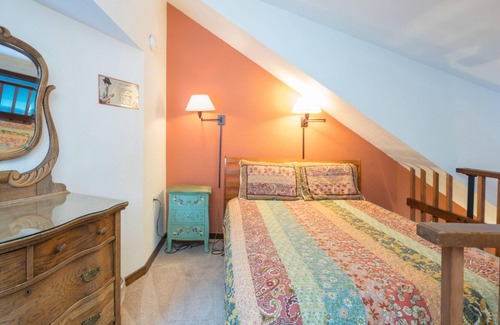 Telluride Hotel | Manitou Lodge 8 by Alpine Lodging Telluride