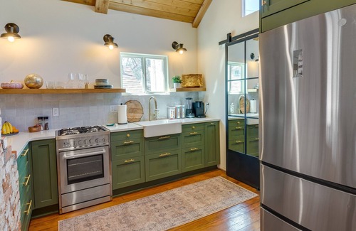 Manitou Springs Cabaña | Manitou Springs Cottage Near Rainbow Falls!