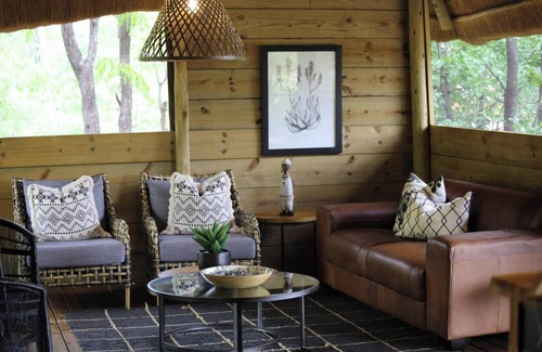 Maun Cabina | Mankwe Camping