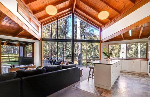 Merrijig Casa | Manna Gum