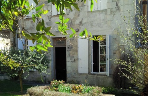 Vertheuil Casa | Manoir entre el vino y el océano, capacidad para 6 personas, plaza del pueblo en la aldea. La paz, la naturaleza.