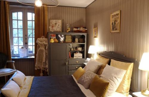 La Chapelle-Chaussee Cama Y Desayuno | Manoir de l'Alleu