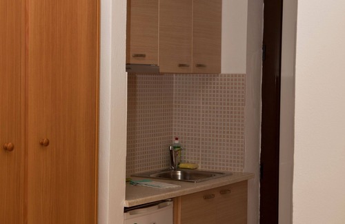 Agios Vasileios Hotel | Manolis Apartments