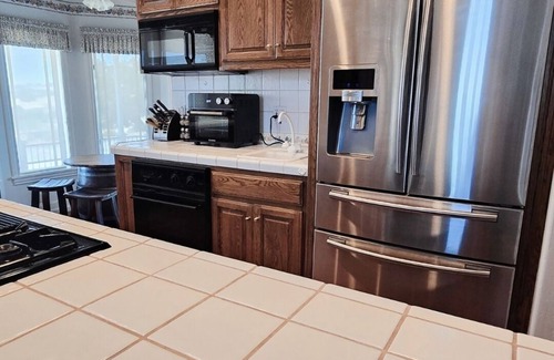 Paso Robles Casa | Welcome to Santellan Vineyards Manor on the Hill!