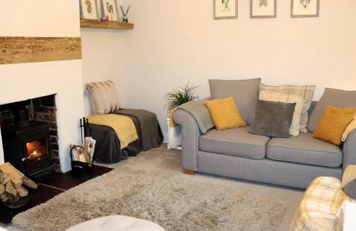 Ventnor Casa | Manor Farm Cottage - Pet friendly