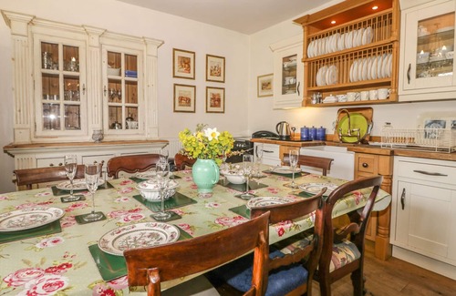 Potter Brompton Cabaña | Manor Farm, HUTTON BUSCEL