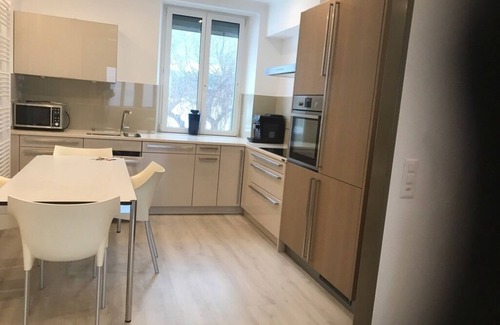 Tramelan Apartamento | Manor House
