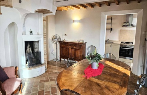 Monsano Apartamento | Casa en Marche con piscina y vistas al mar