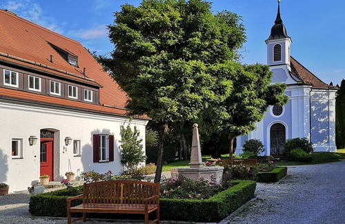 Diessen am Ammersee Apartamento | Manor vacation apartment near the lake