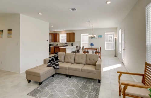 Manor Casa | Manor Vacation Rental w/ Yard: 17 Mi to Austin!